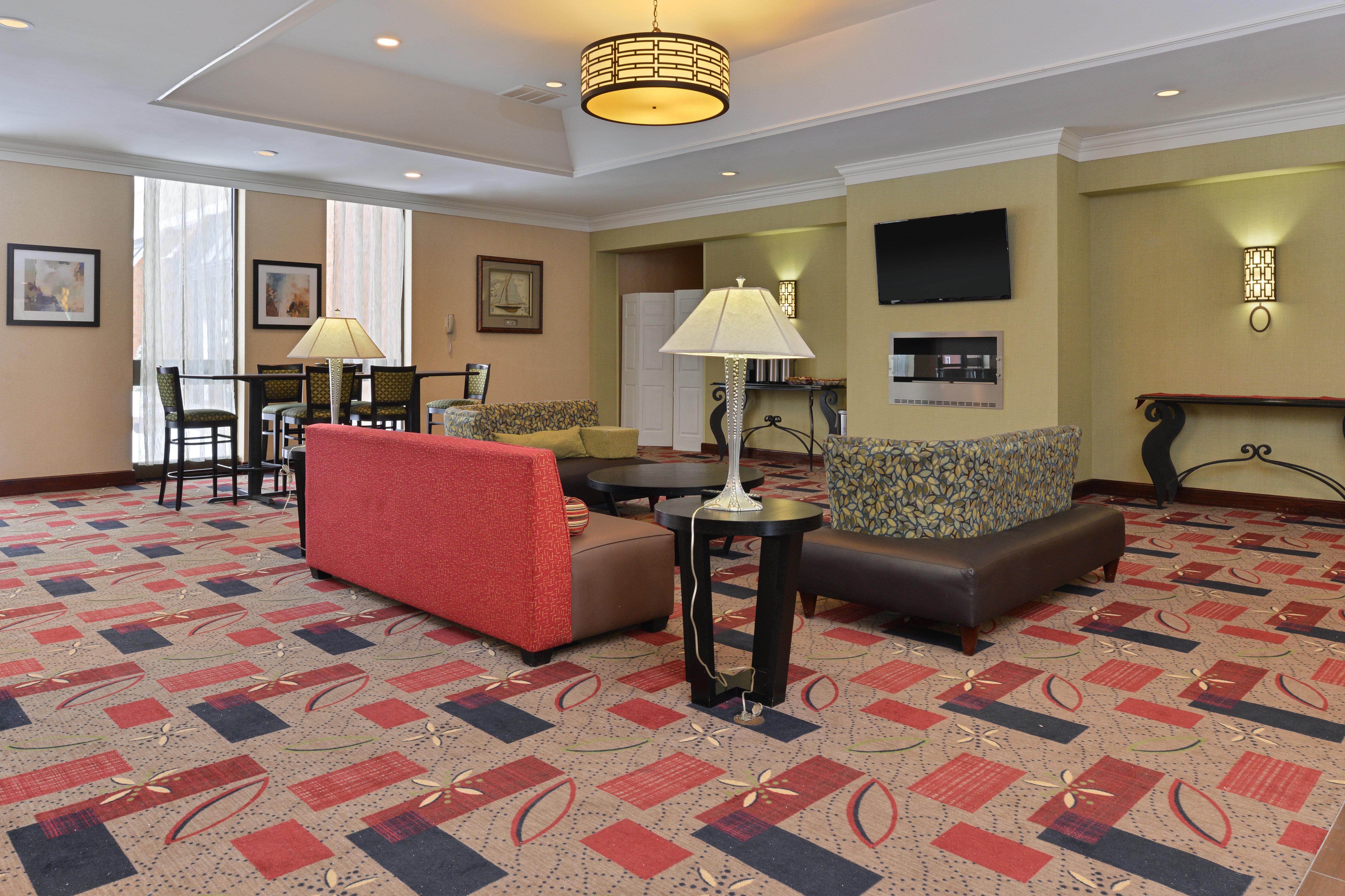 Holiday Inn New London By Ihg Екстериор снимка