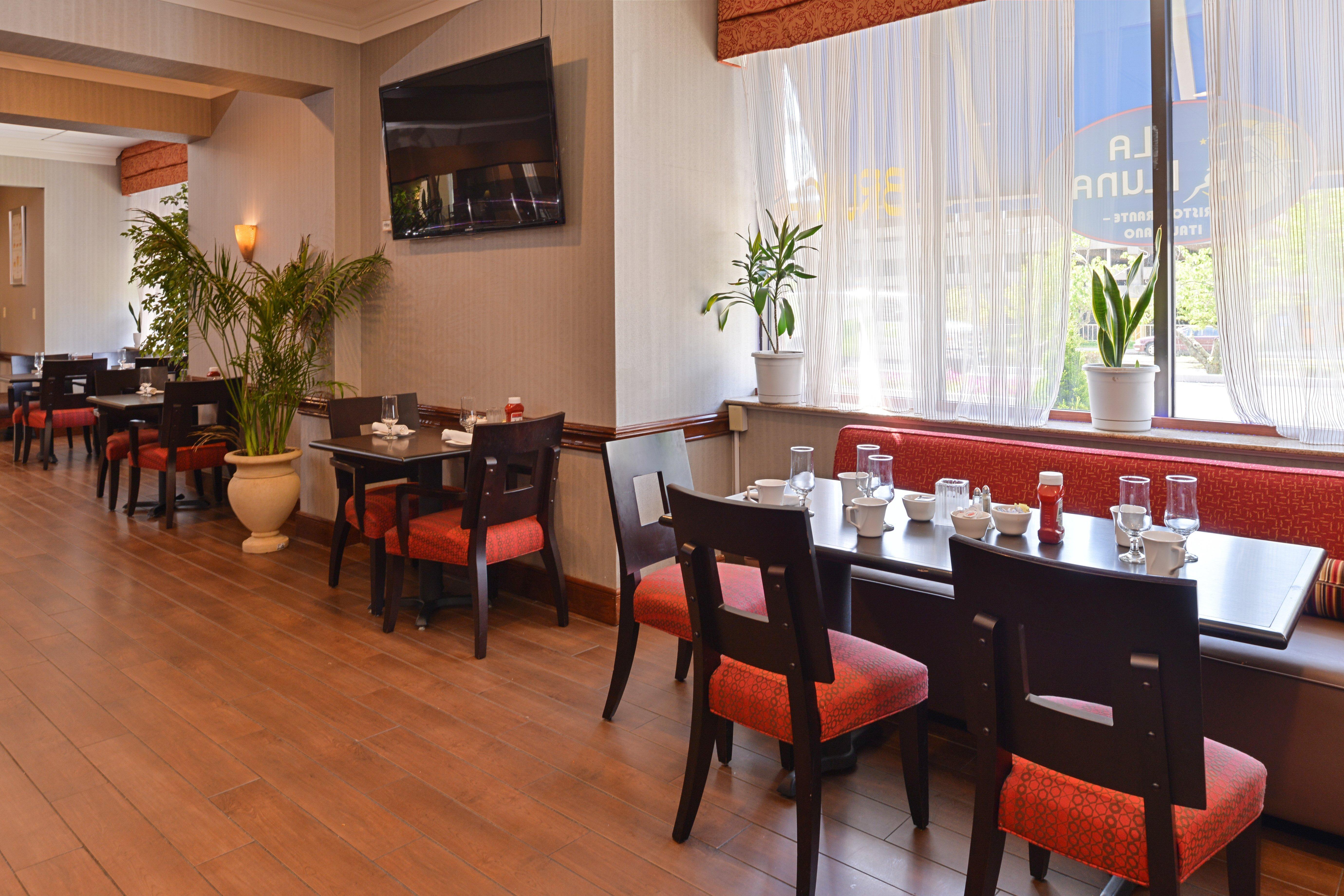 Holiday Inn New London By Ihg Екстериор снимка