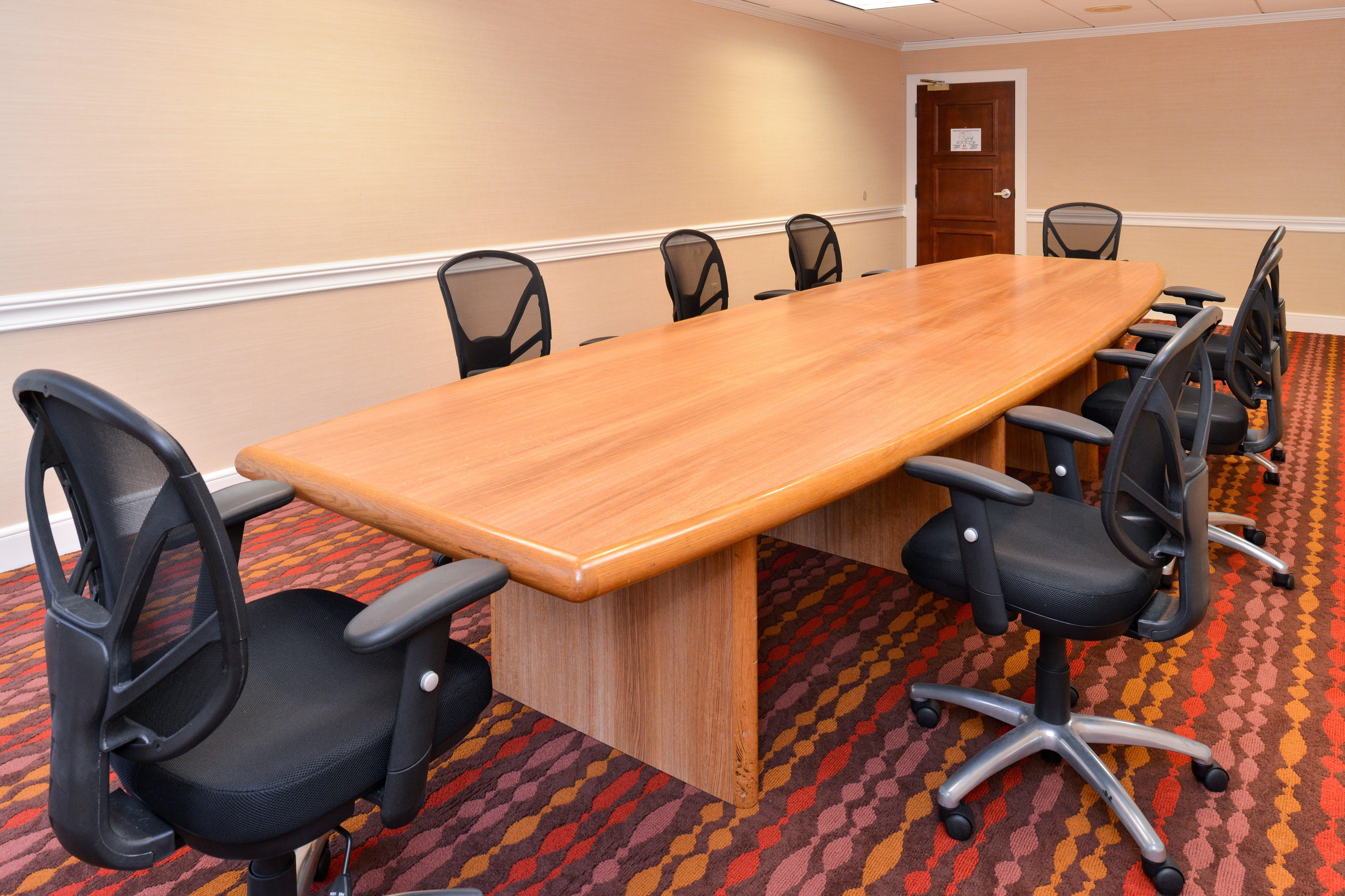 Holiday Inn New London By Ihg Екстериор снимка